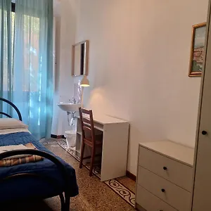 ゲストハウス Sleep Easy